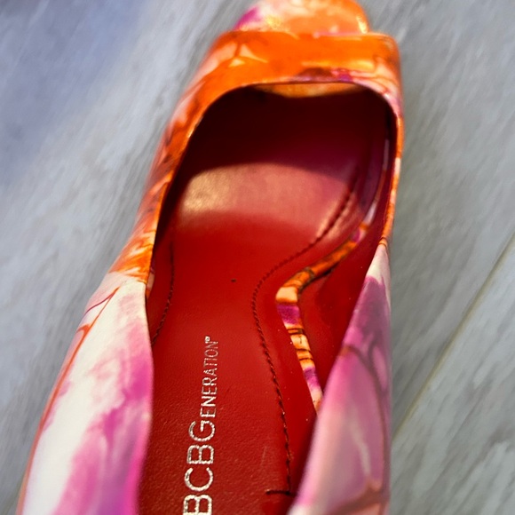 BCBG | Open Toe Heels - Picture 6 of 14